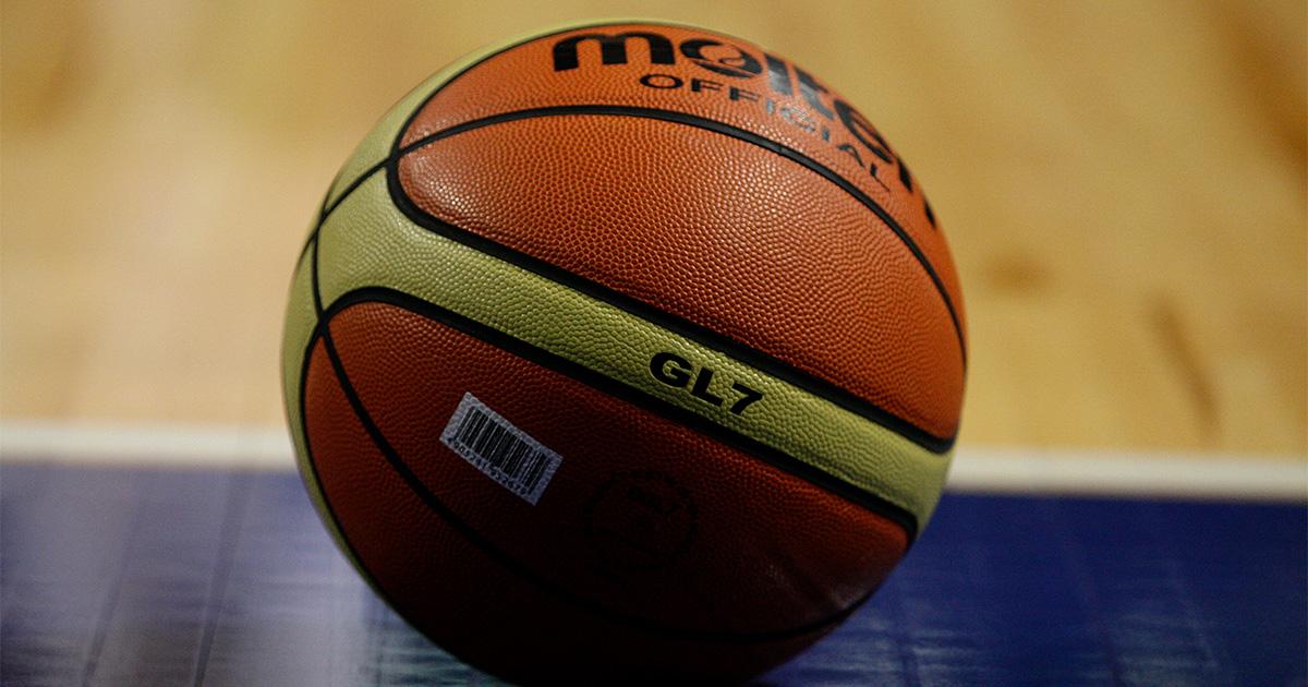 FeaturedIntroTemplate_Basketball - Action Images 3977604.jpg